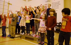 Children singing 2